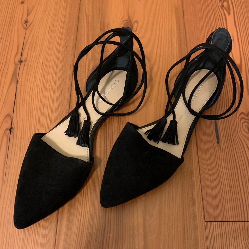 Giani Bini Black Suede Pointed Toe Flats 6.5
